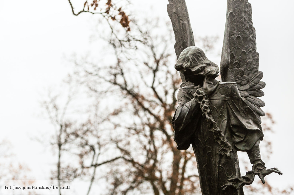 Praca nad digitalizacją cmentarzy Wileńskich przebiega niezgodnie z prawem do godności i tożsamości
